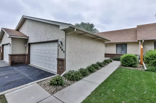 Shakopee, MN 55379,1807 6th AVE W