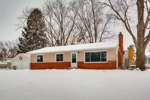 White Bear Lake, MN 55110,2437 Martin WAY