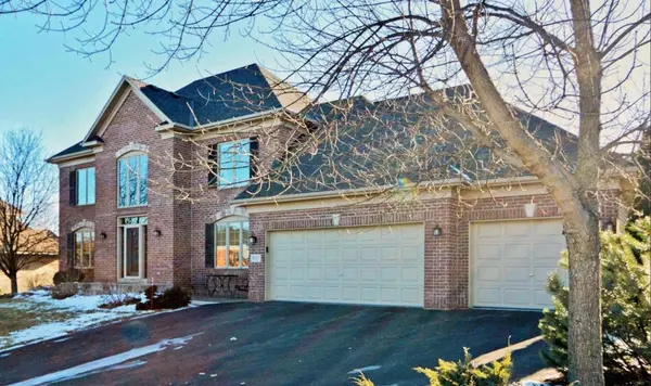 807 Ramsey AVE, Carver, MN 55315