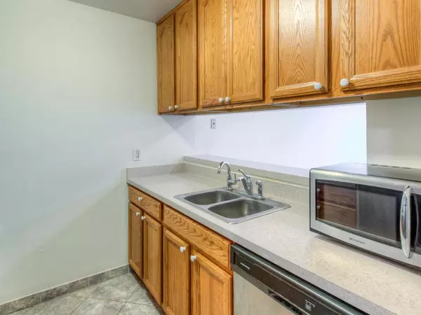 Burnsville, MN 55337,12940 Nicollet AVE #301