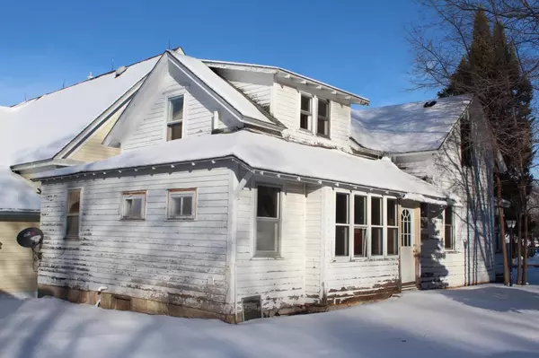 311 Pine ST, Grantsburg, WI 54840