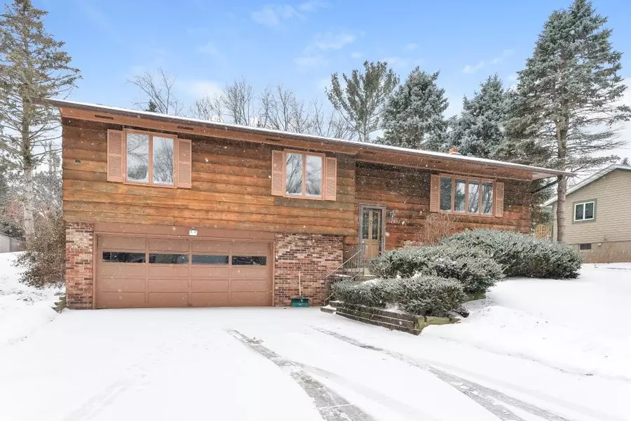 14231 57th ST N, Oak Park Heights, MN 55082