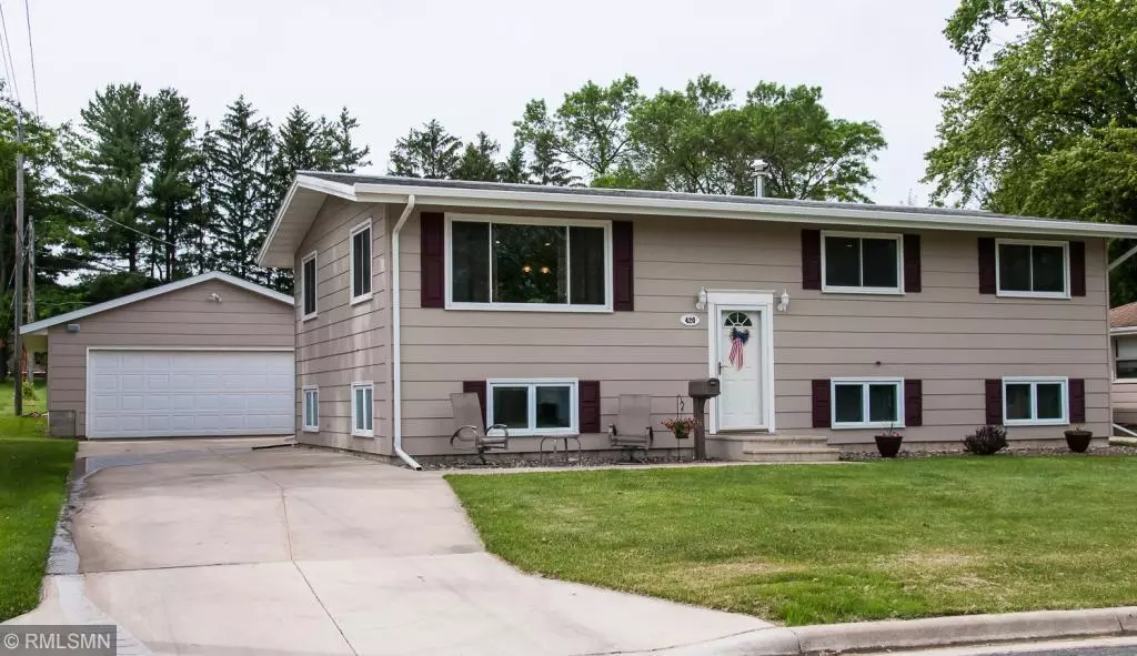 420 3rd ST NE, Stewartville, MN 55976