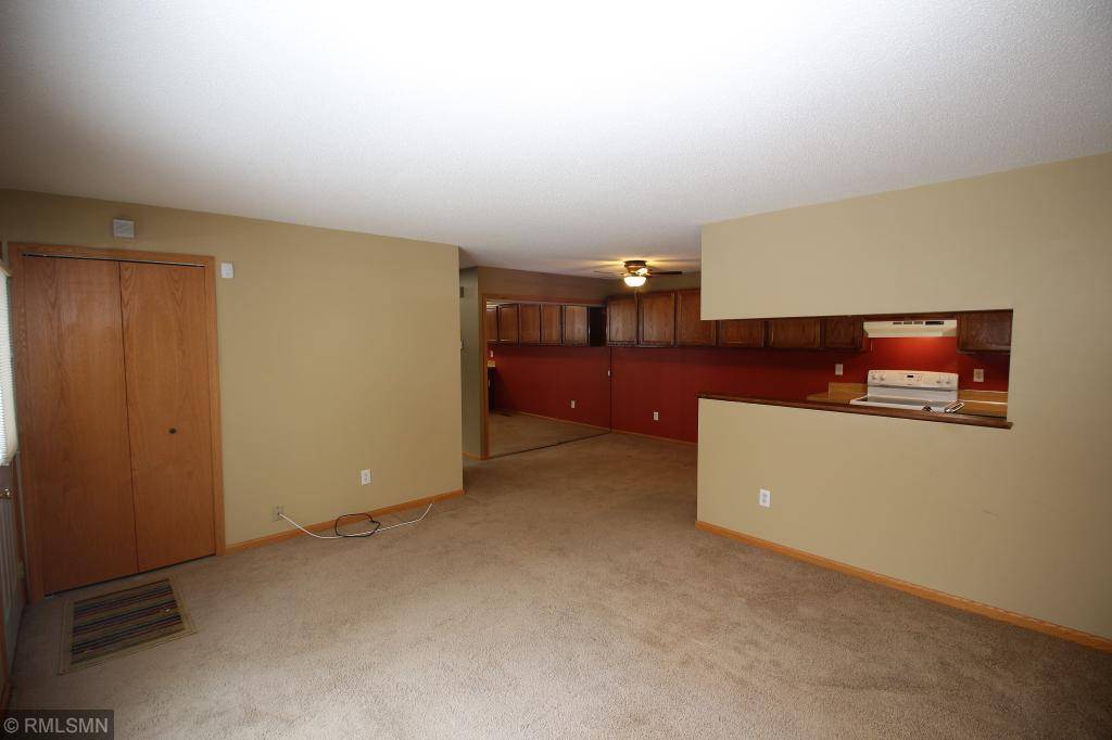 Blaine, MN 55434,191 96th LN NE