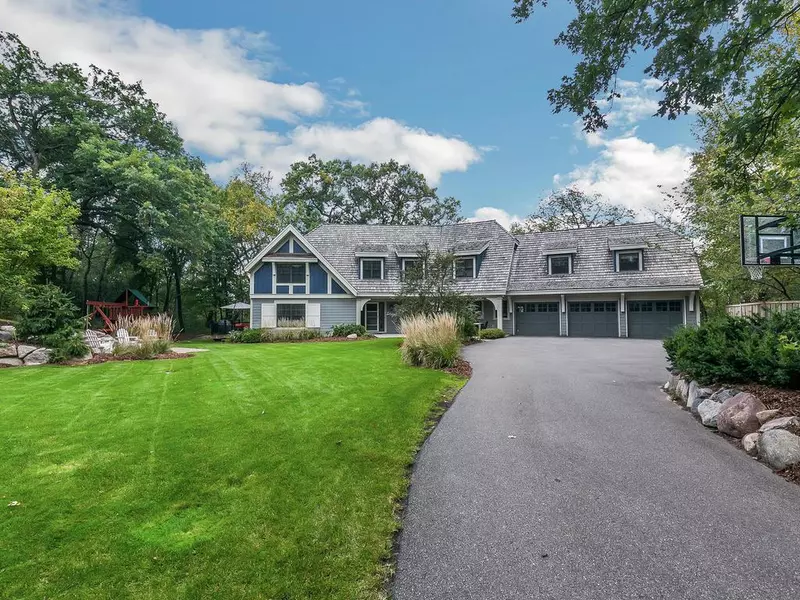 3727 S Hills WAY, Eagan, MN 55123