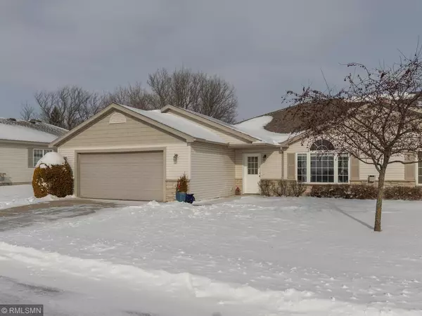 4527 Meadow Lakes LN NW, Rochester, MN 55901