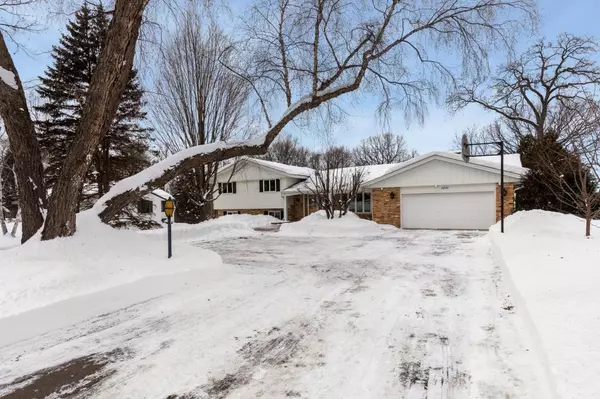 Shakopee, MN 55379,1371 6th AVE W