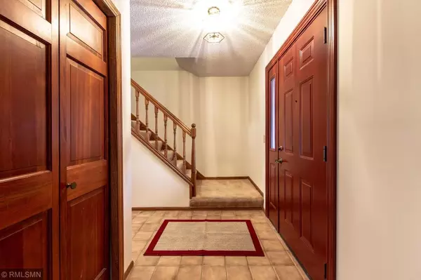 Arden Hills, MN 55112,1512 Dawn CIR