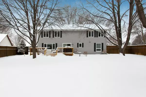 Maple Grove, MN 55369,10404 Quaker LN N