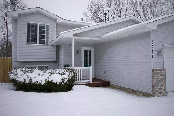 North Branch, MN 55056,38664 Glacier DR