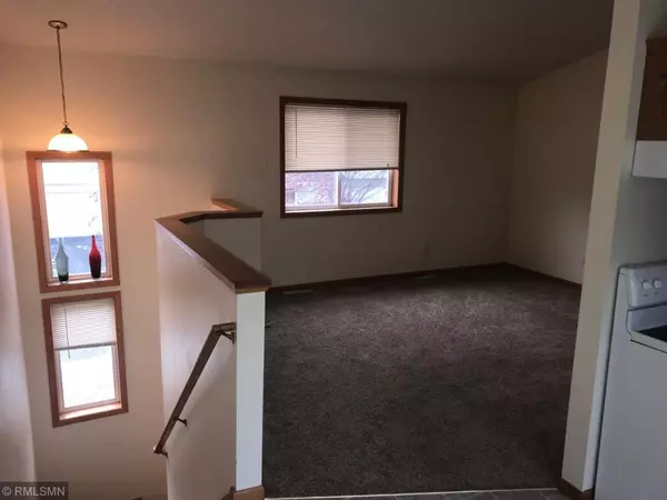 Cottage Grove, MN 55016,7158 Jorgensen LN S