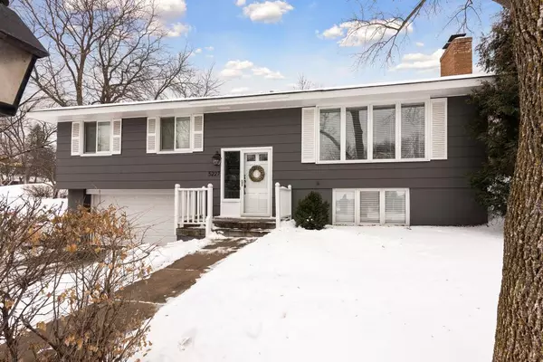 Minnetonka, MN 55345,5227 Birch RD