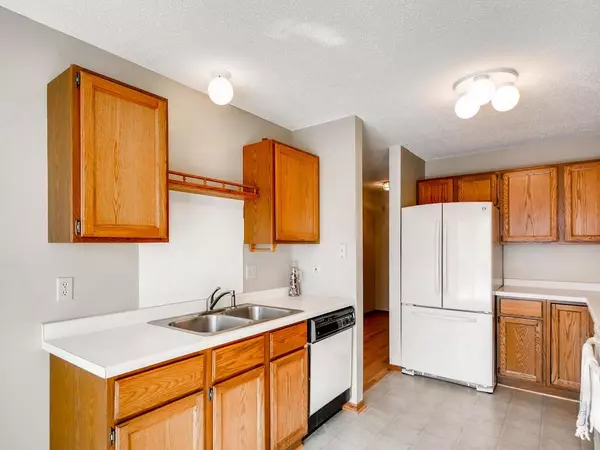 Hopkins, MN 55343,32 11th AVE S #106