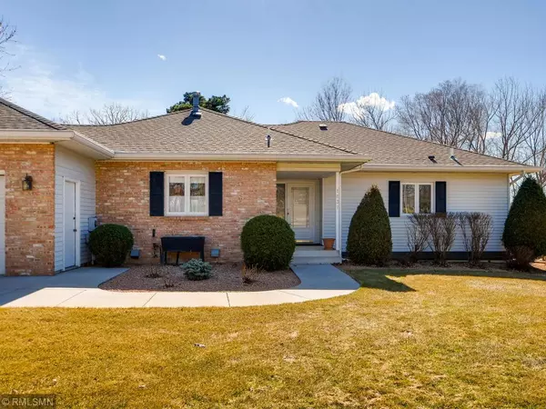 Mendota Heights, MN 55118,1837 Victoria RD S