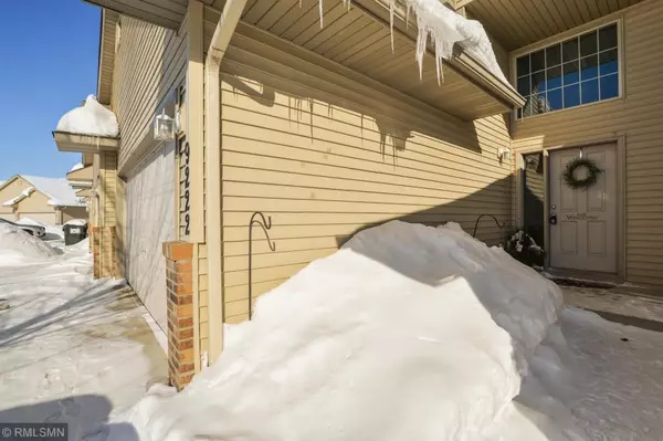 9222 Orchard CIR, Monticello, MN 55362