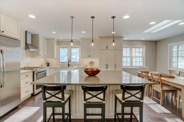 North Oaks, MN 55127,26 Spring Farm LN