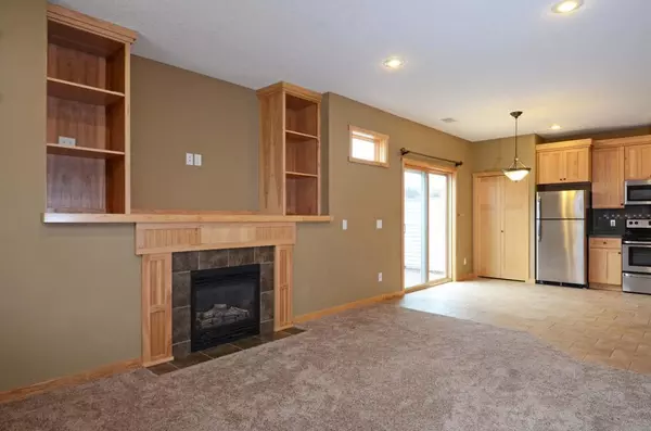 Vadnais Heights, MN 55109,1293 County Road D CIR E