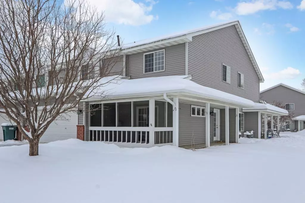 Lino Lakes, MN 55014,662 Oak LN