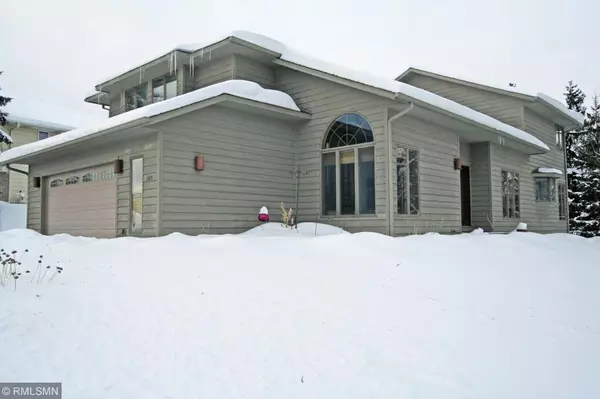 265 Crestview DR, Hastings, MN 55033