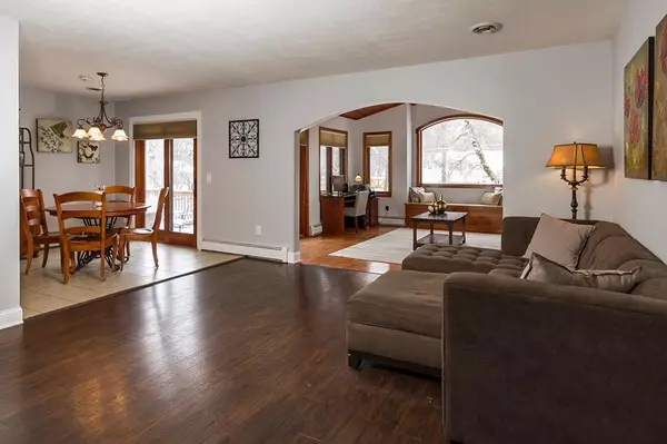 Chaska, MN 55318,246 Highland DR