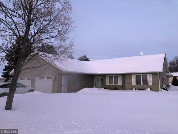 2218 Rowe LN,  Albert Lea,  MN 56007