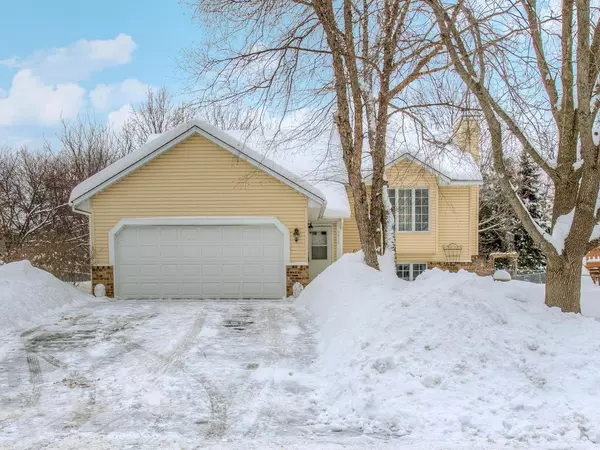 9410 Indian Boulevard CT S, Cottage Grove, MN 55016