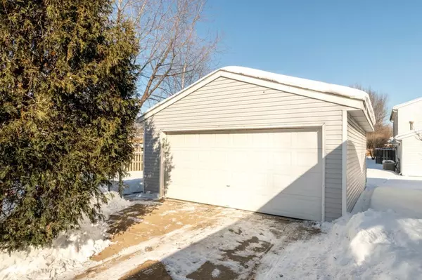 Rochester, MN 55904,907 W Village CIR SE