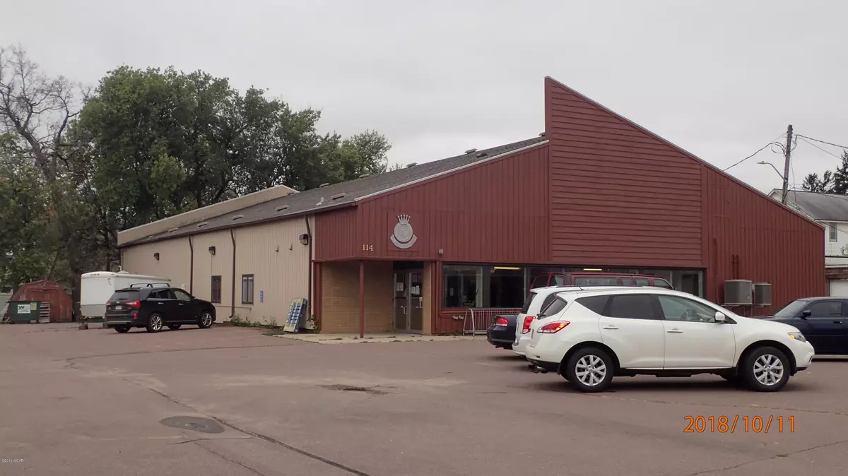 Fairmont, MN 56031,114 E Blue Earth AVE