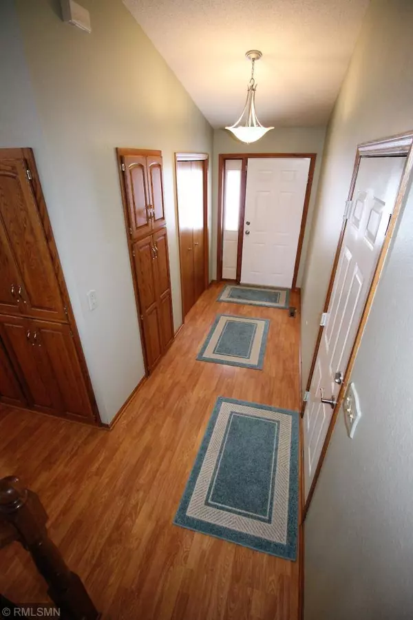 Sartell, MN 56377,1204 5th AVE N