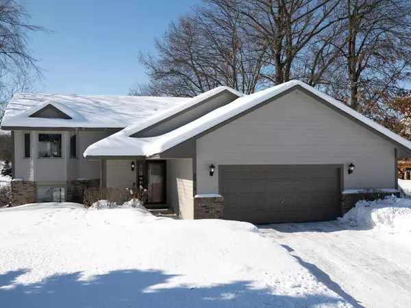 5915 Yucca LN N, Plymouth, MN 55446