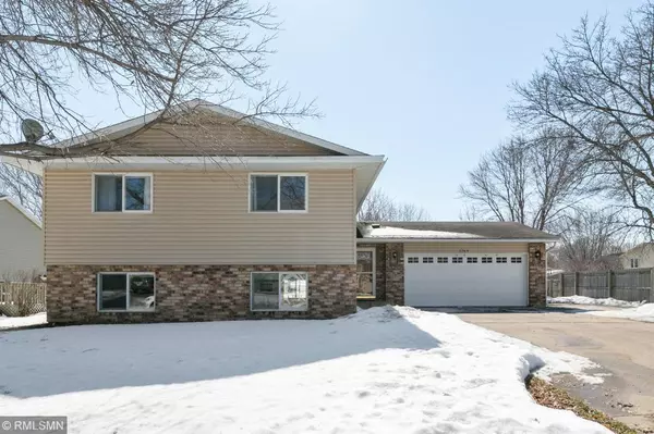 5749 W 137th ST, Savage, MN 55378