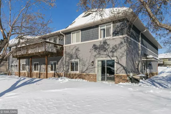 14230 44th PL N #2, Plymouth, MN 55446