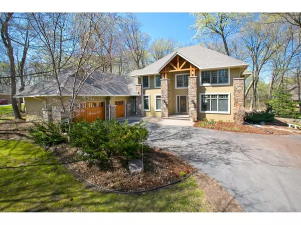 17584 Burl Oak CT, Eden Prairie, MN 55347