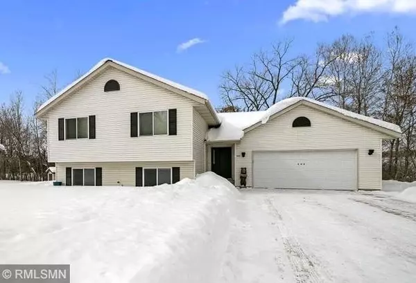 523 N East AVE, Dresser, WI 54009