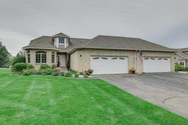 10472 Eagle Pointe TRL, Woodbury, MN 55129