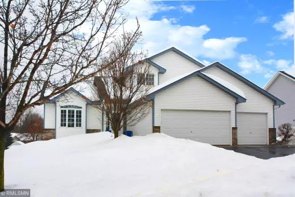 9395 Preserve TRL, Woodbury, MN 55125