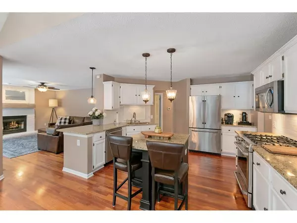 Eden Prairie, MN 55347,16769 Mayfield DR