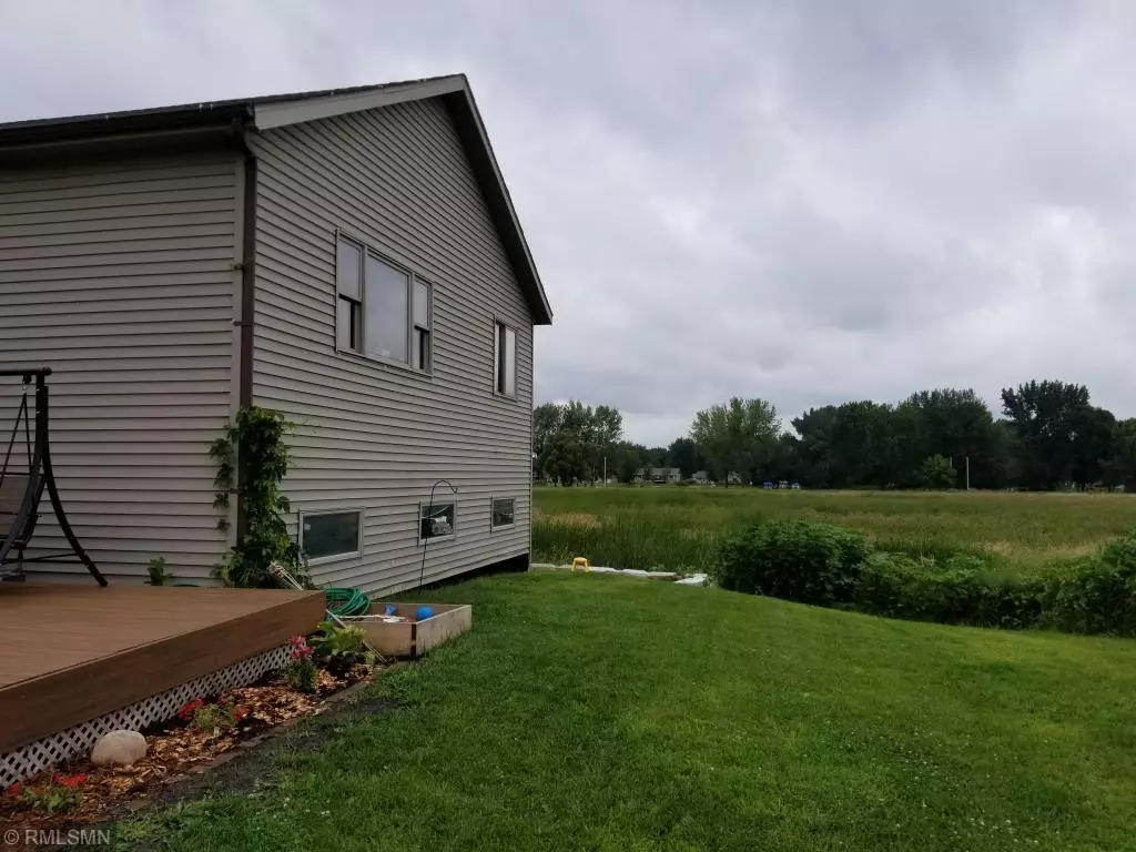 Waterville, MN 56096,919 Wolfridge LN