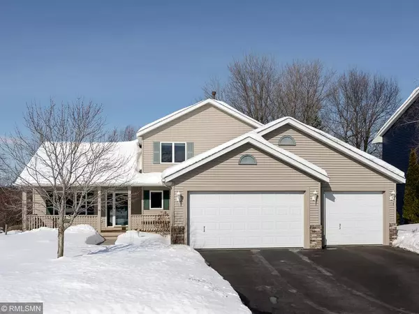 16374 Victoria Curve SE, Prior Lake, MN 55372