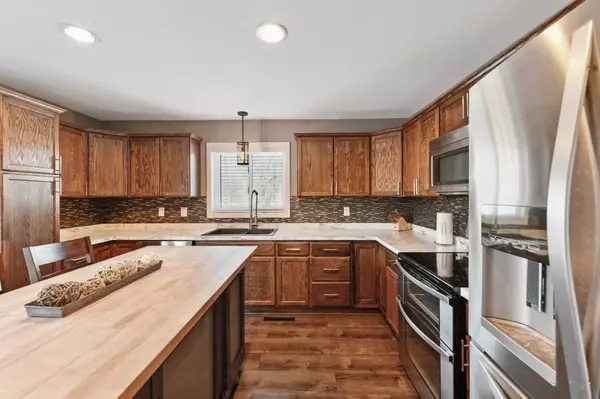 Zimmerman, MN 55398,13404 Oakwood RD