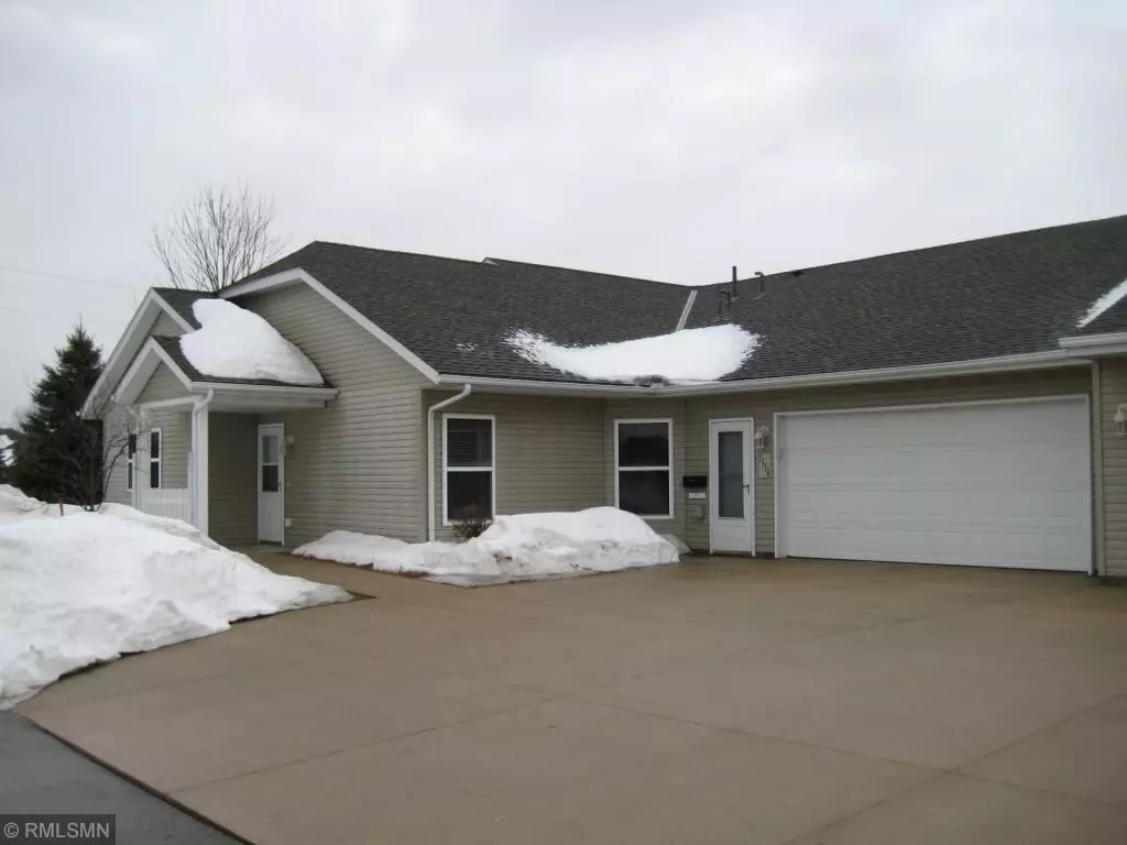 Albert Lea, MN 56007,1516 Highview TRL