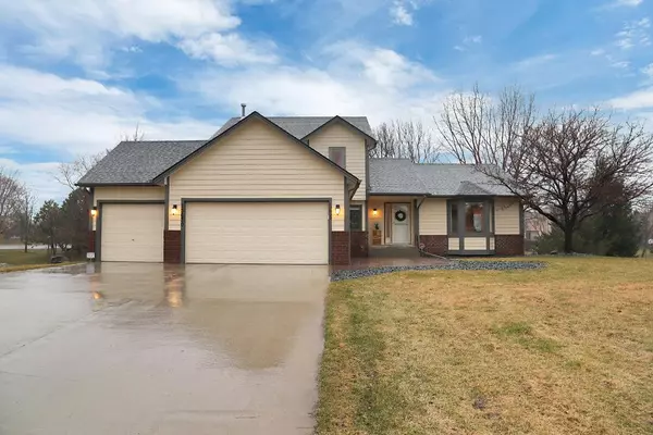 13630 59th PL N, Plymouth, MN 55446