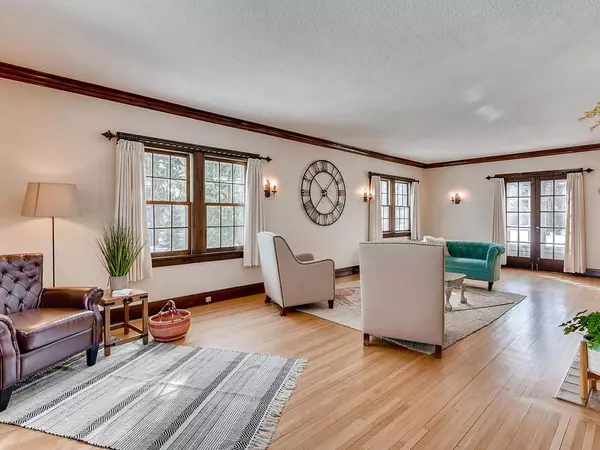 Crystal, MN 55429,5410 Fairview AVE N