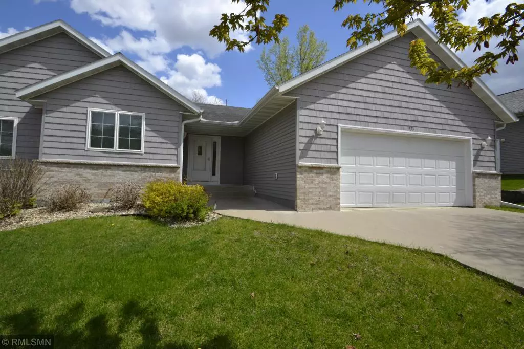 Faribault, MN 55021,933 Rice ST