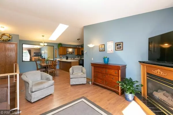 Vadnais Heights, MN 55127,1006 Pond View CT