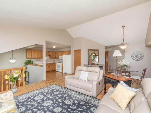Eden Prairie, MN 55344,16323 Sheldon AVE