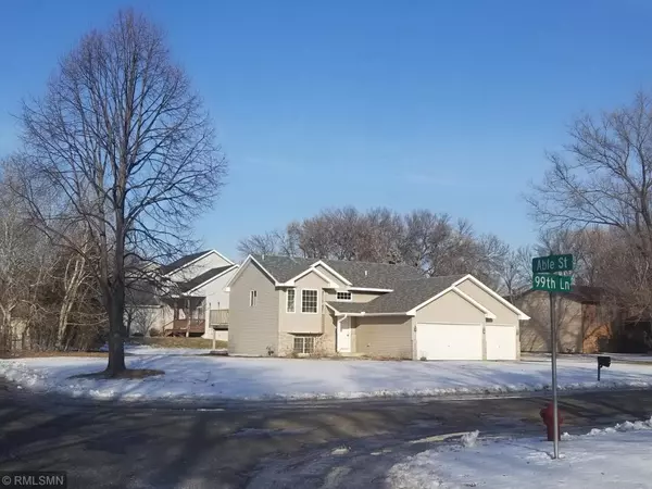 899 99th LN NE, Blaine, MN 55434