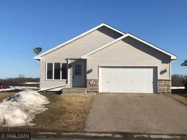 511 Juniper LN NW, Montgomery, MN 56069