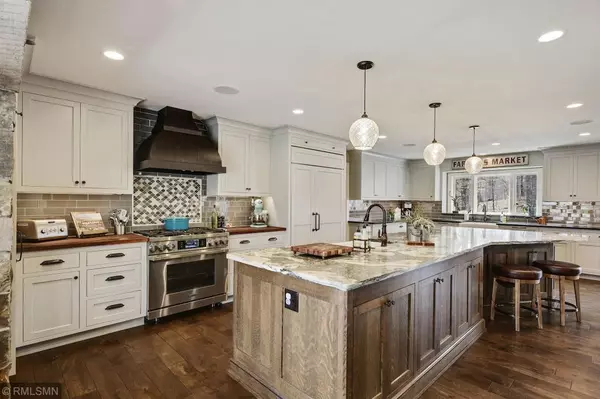 12945 34th AVE N, Plymouth, MN 55441