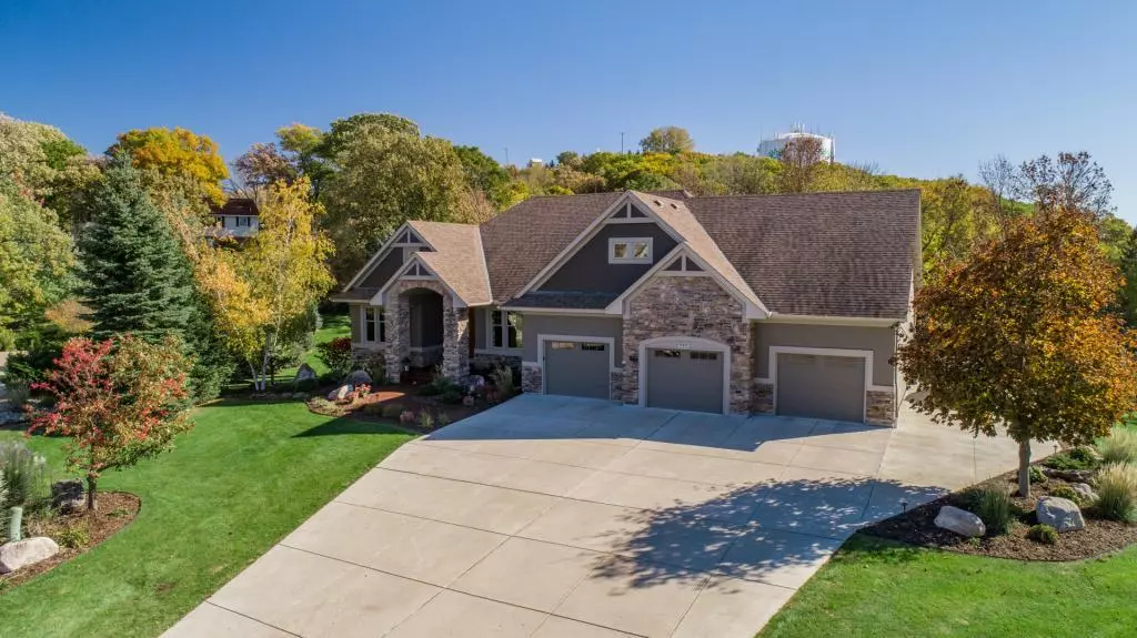 Burnsville, MN 55306,949 Rivage LN